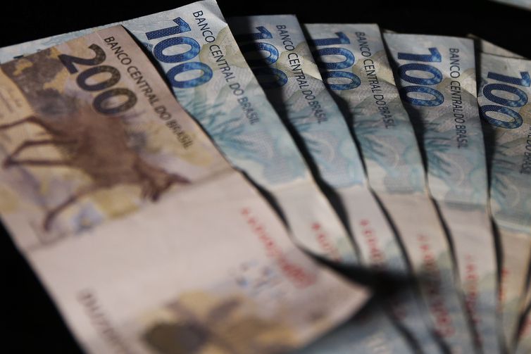 Confiança do empresário do comércio sobe 0,8% em novembro