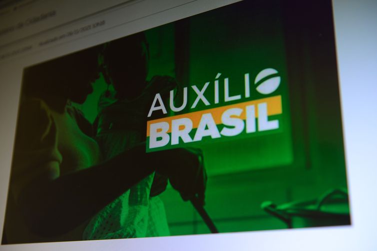 Caixa paga Auxílio Brasil a beneficiários de NIS de final 9